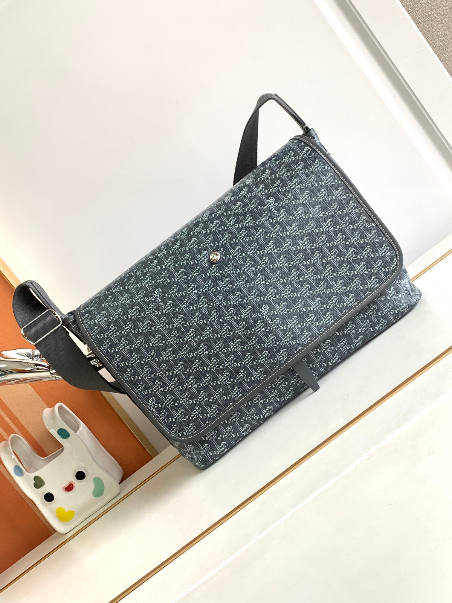 Túi xách Goyard 8130 màu xám 