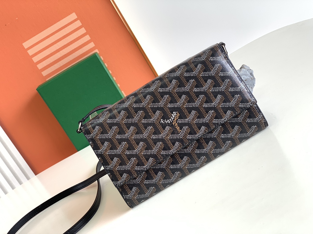Goyard Varenne M8118 (brown)