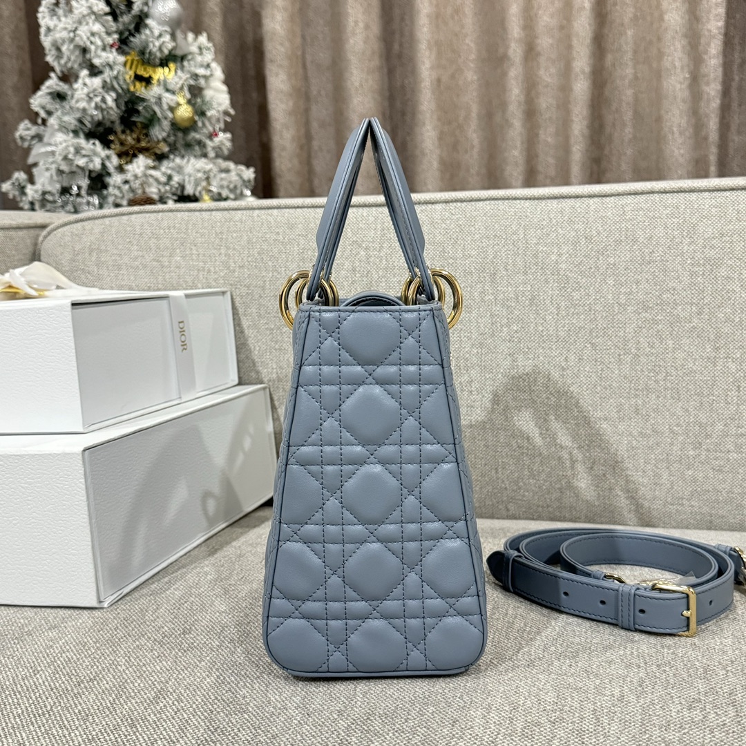 Túi Xách Tay Lady Dior Nữ Màu Xanh Dương Nhạt