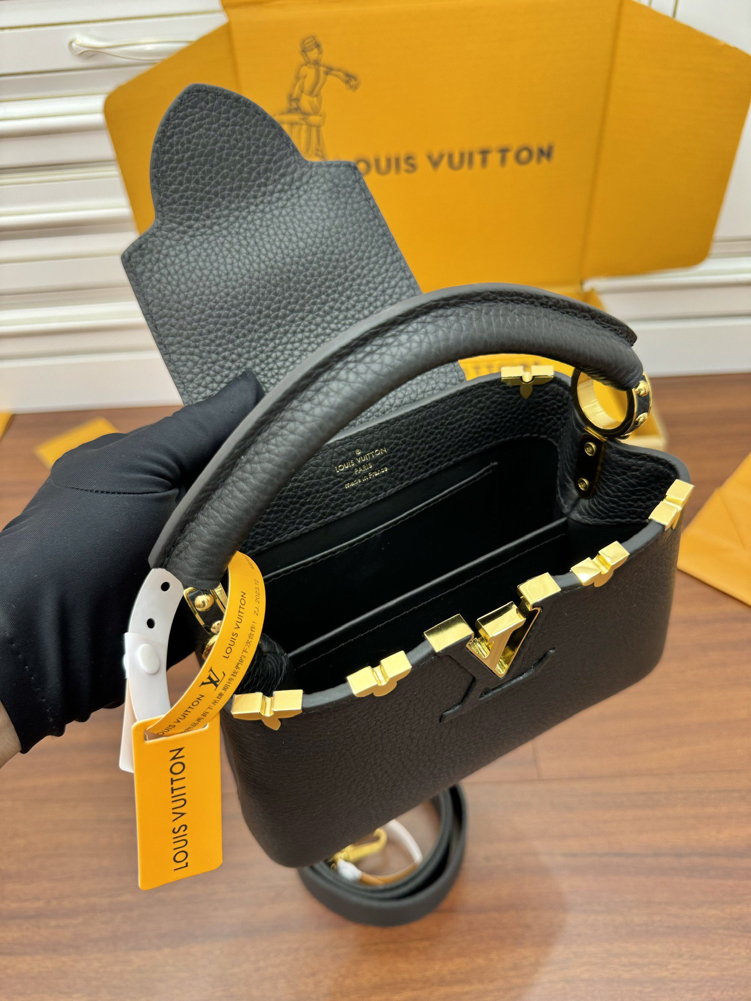 Túi xách Sac Capucines Minim56669