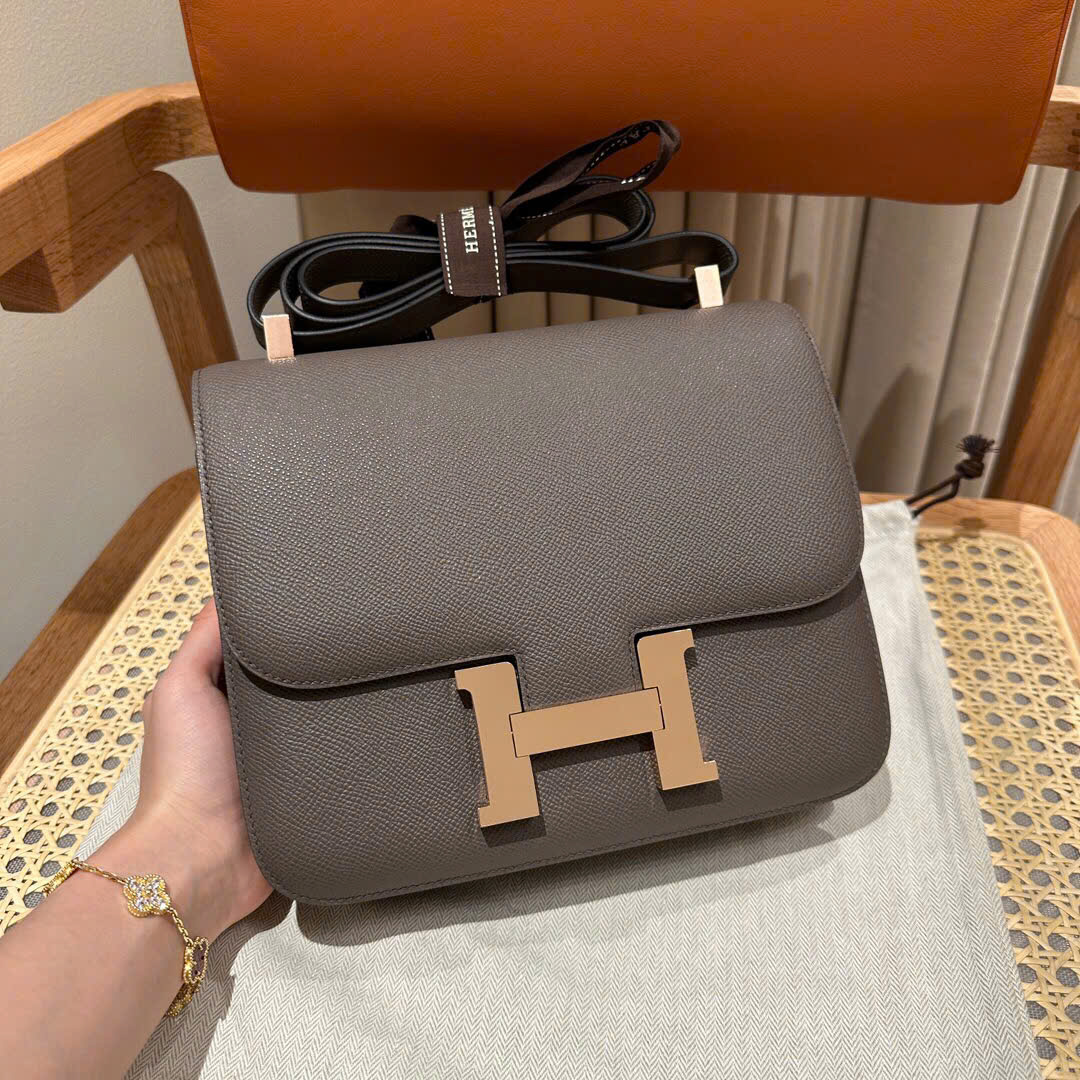 Túi xách Hermes Constance màu xám logo vàng 