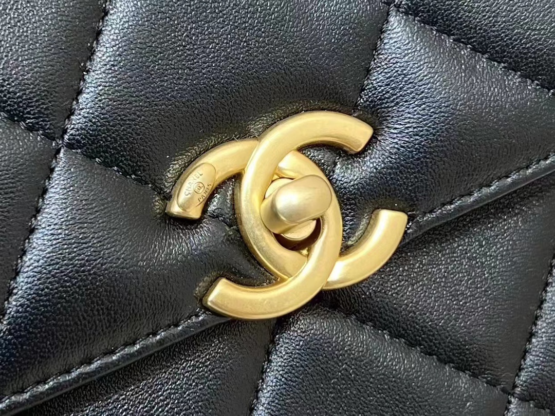 Túi Xách Chanel AP3884 Màu Đen 