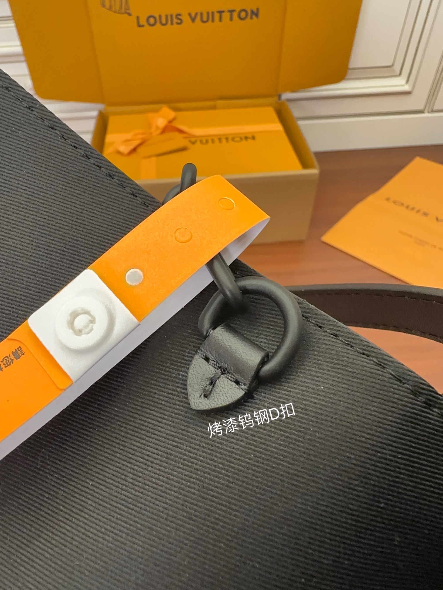 Túi xách Portefeuille Steamer Wearable M81783