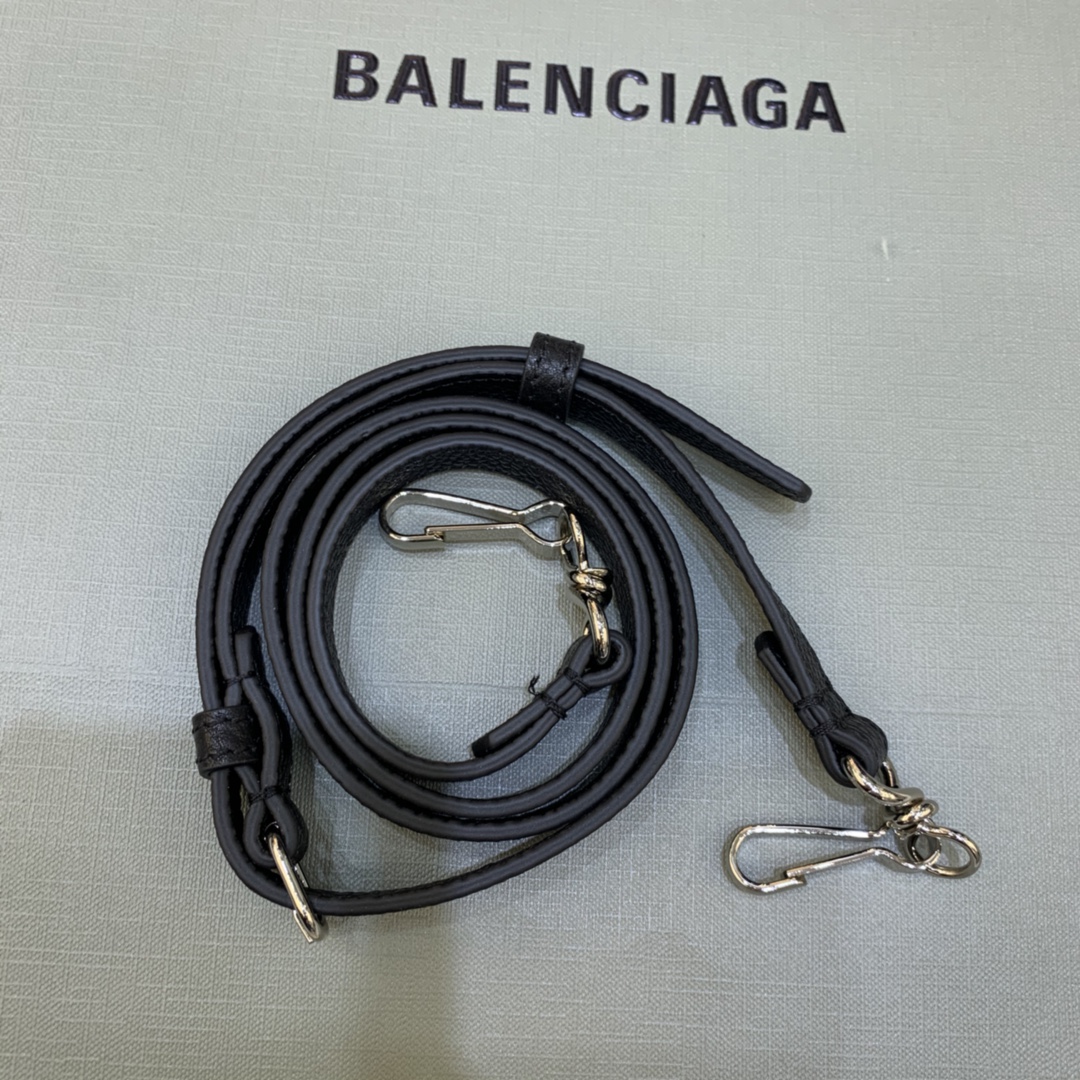 Túi xách nữ BALENCIAGA 204880 màu đen 