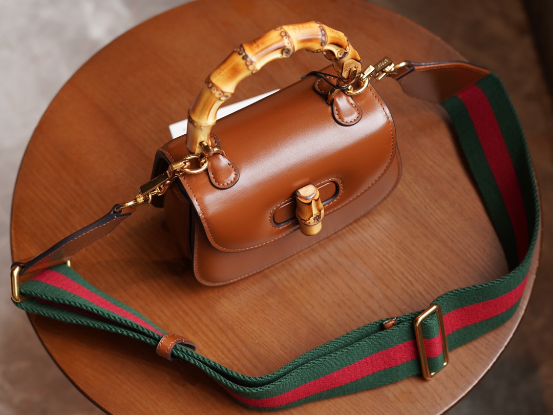 Túi Xách Nữ Gucci Bamboo 1947 686864 Màu Nâu