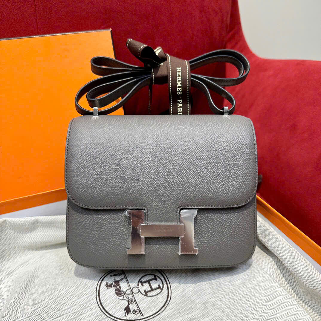 Túi xách Hermes Constance màu xám logo bạc 
