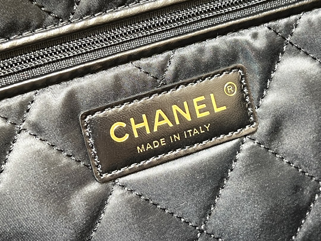 Túi Xách Nữ Chanel 22Bag AS3260 Màu Đen 