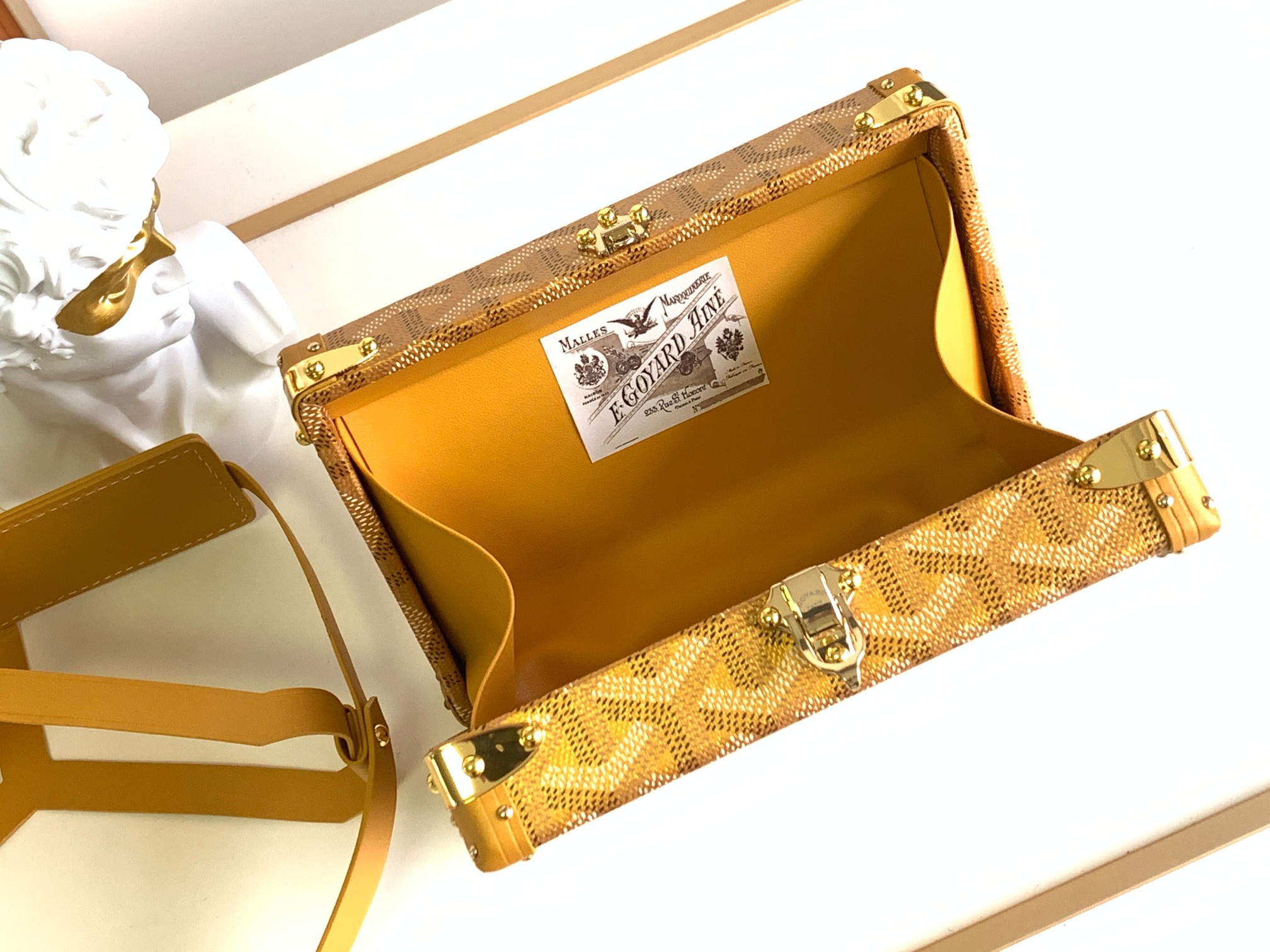  Goyard Minaudière 8210 (yellow)