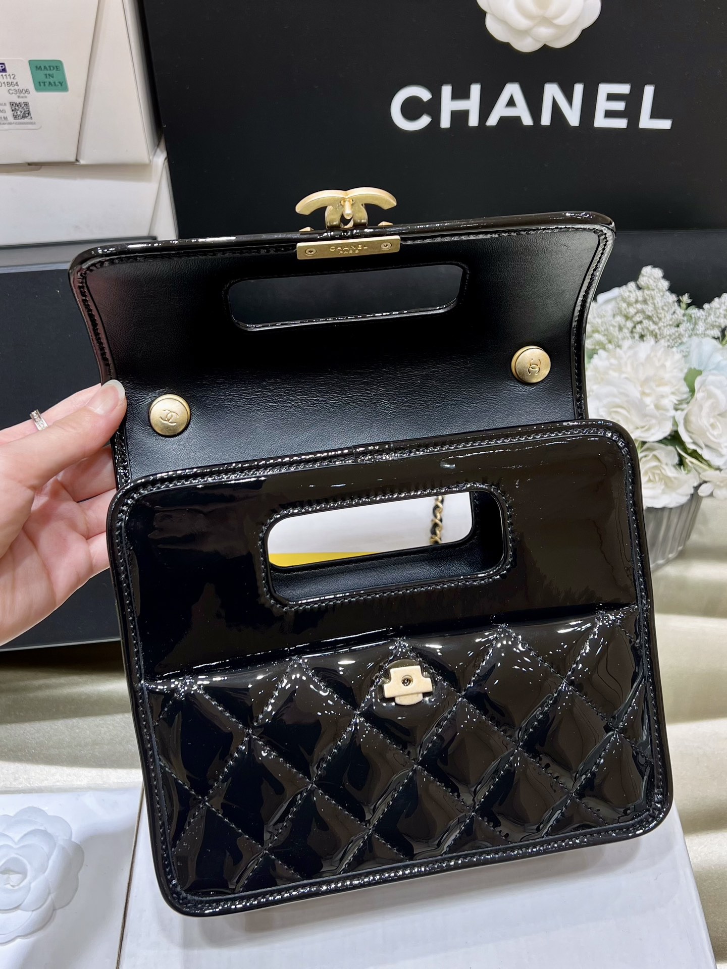 Túi Xách Chanel AP4025 Màu Đen