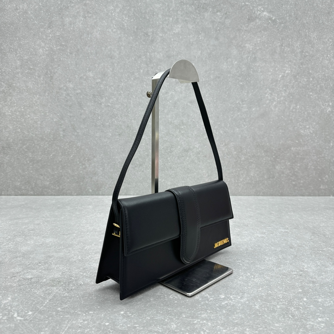 Túi Xách Nữ Jacquemus P98868 Màu Đen 