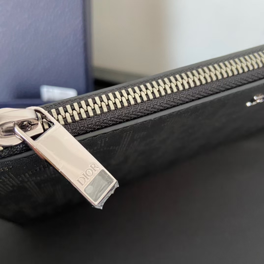 Clutch Cầm Tay Dior Nam Màu Đen 9906