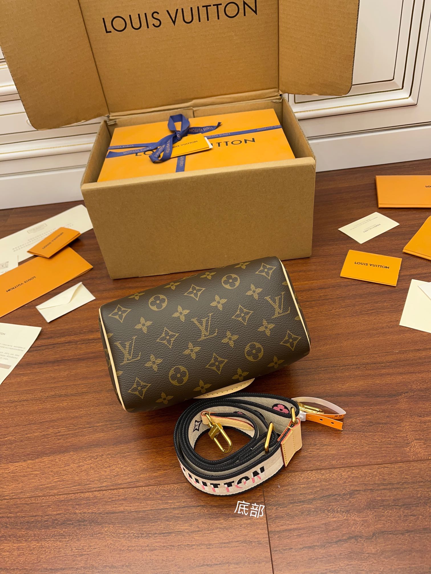Túi Đeo Chéo Nữ Louis Vuitton LV Speedy Bandoulière 20 Black M46234 Màu Nâu N-HM