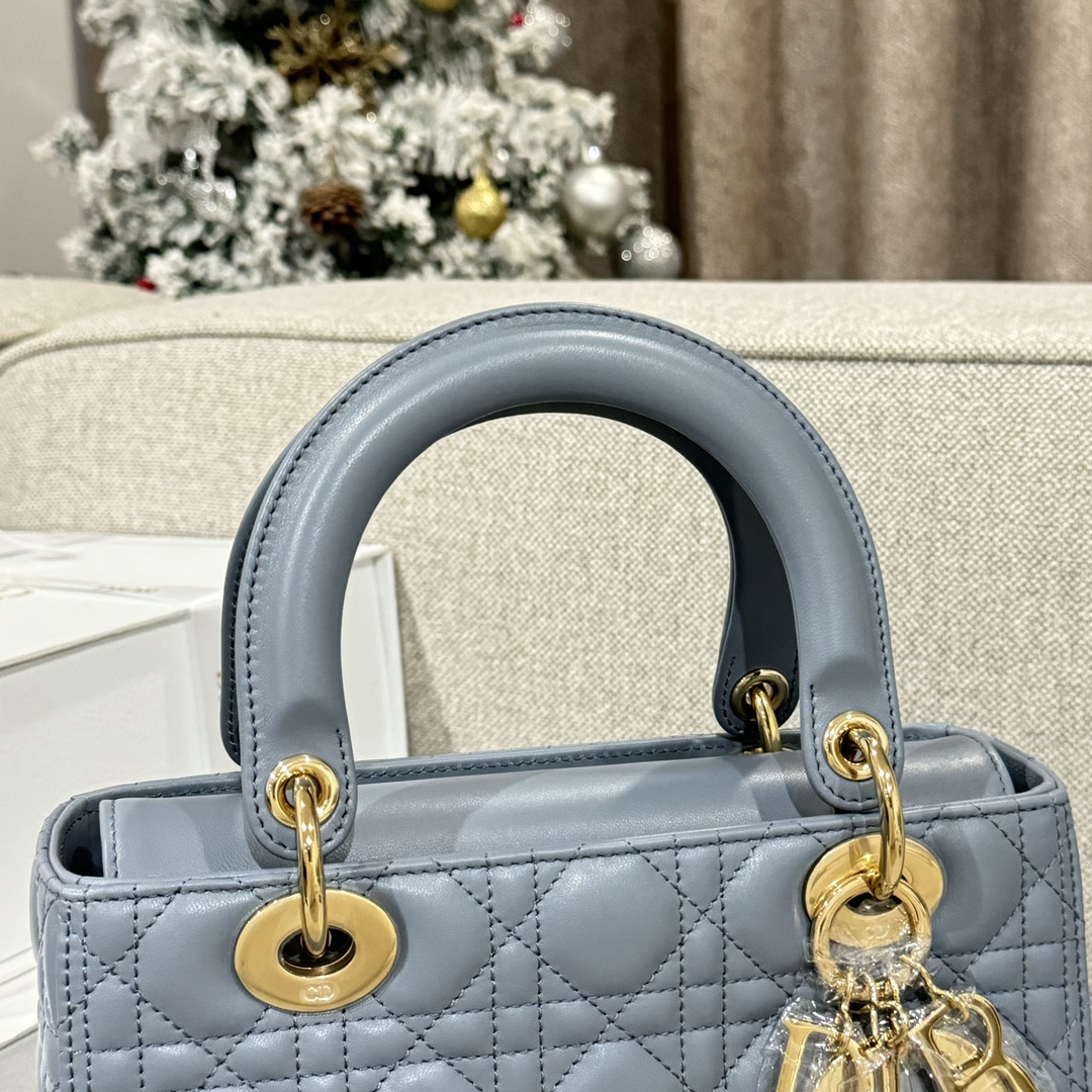 Túi Xách Tay Lady Dior Nữ Màu Xanh Dương Nhạt