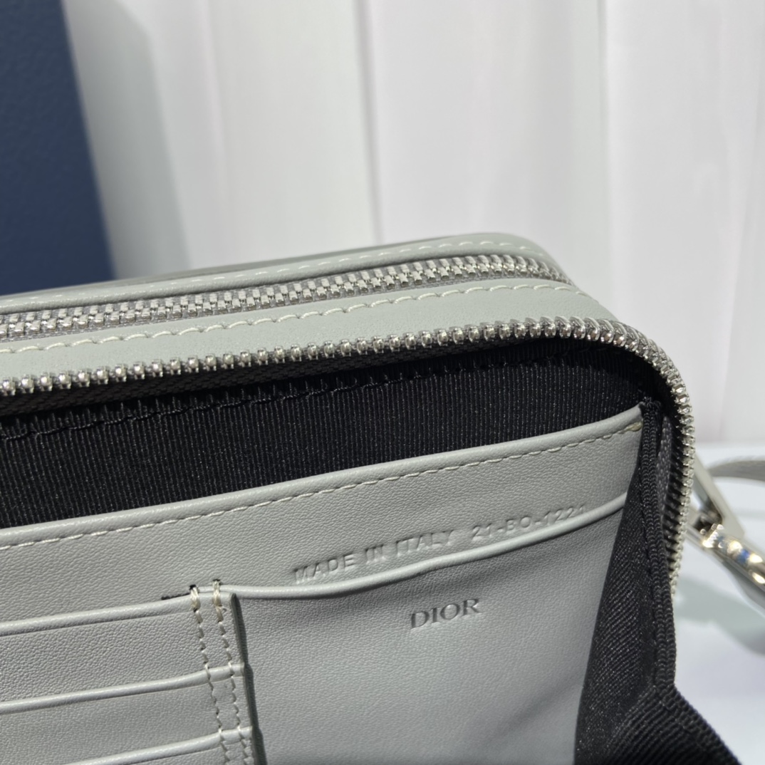 Túi Đeo Chéo Nam Dior Diamond Màu Xám 9921