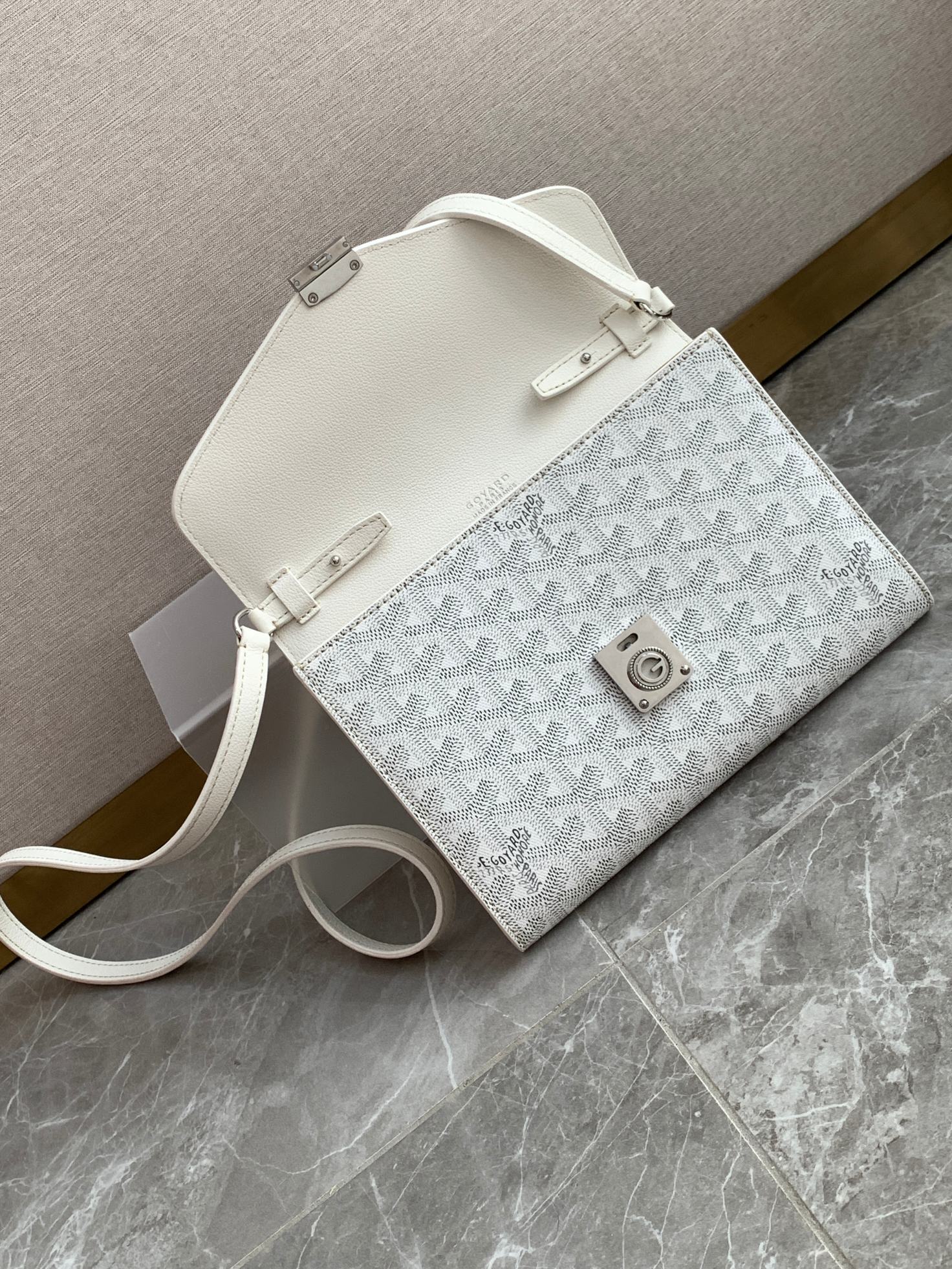 GoyardChypre Pouch-Wallet8218 (white)
