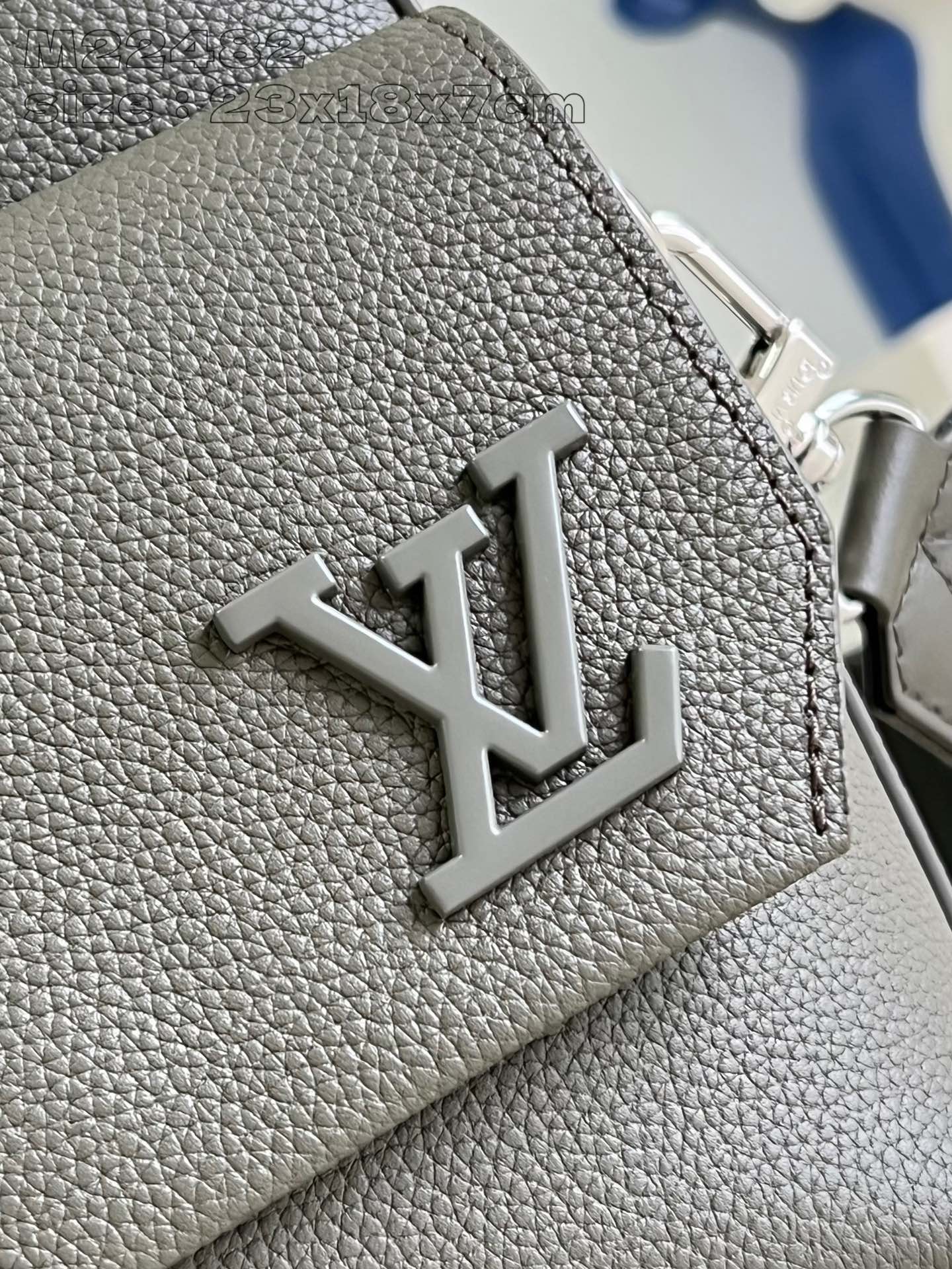  Túi Louis Vuitton Fastline M22482 (moss green)