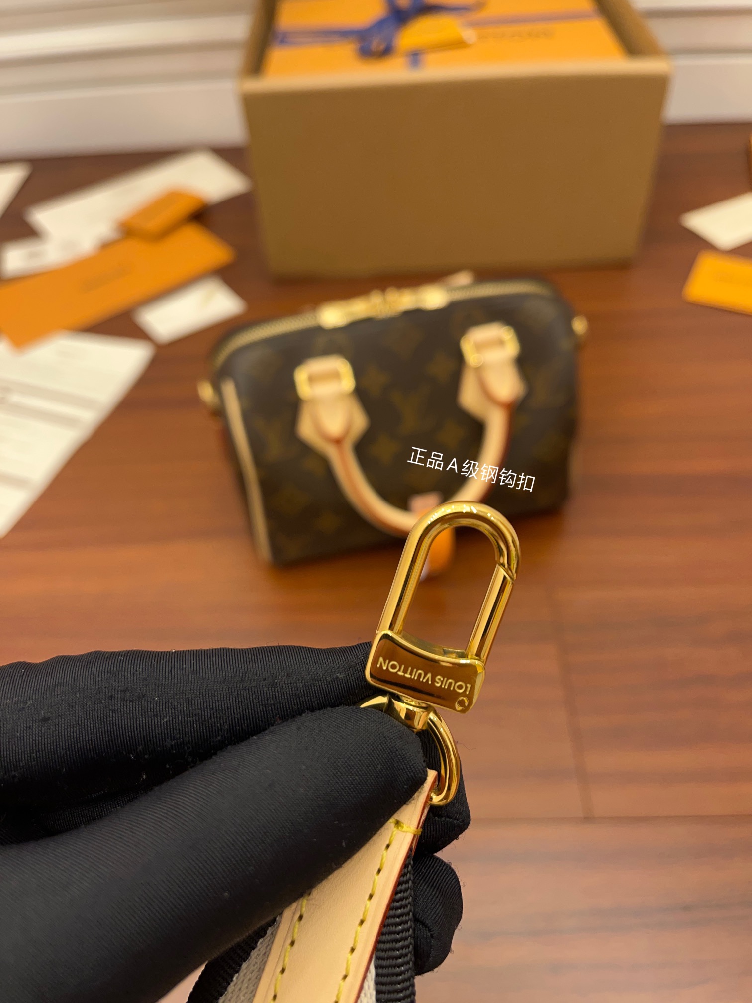 Túi Đeo Chéo Nữ Louis Vuitton LV Speedy Bandoulière 20 Black M46234 Màu Nâu N-HM