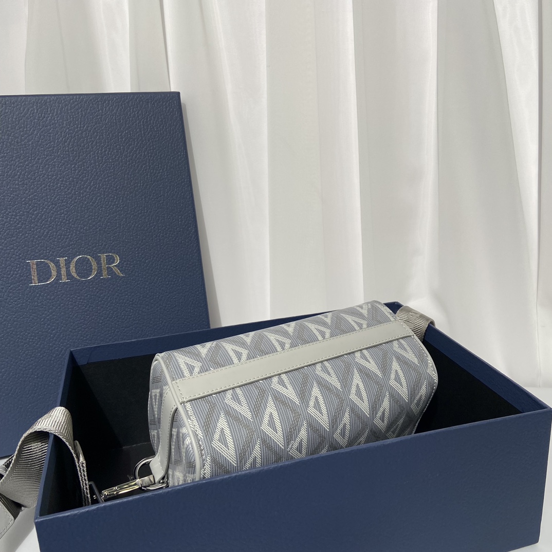 Túi Xách Nam Dior Lingot Màu Xám 9915