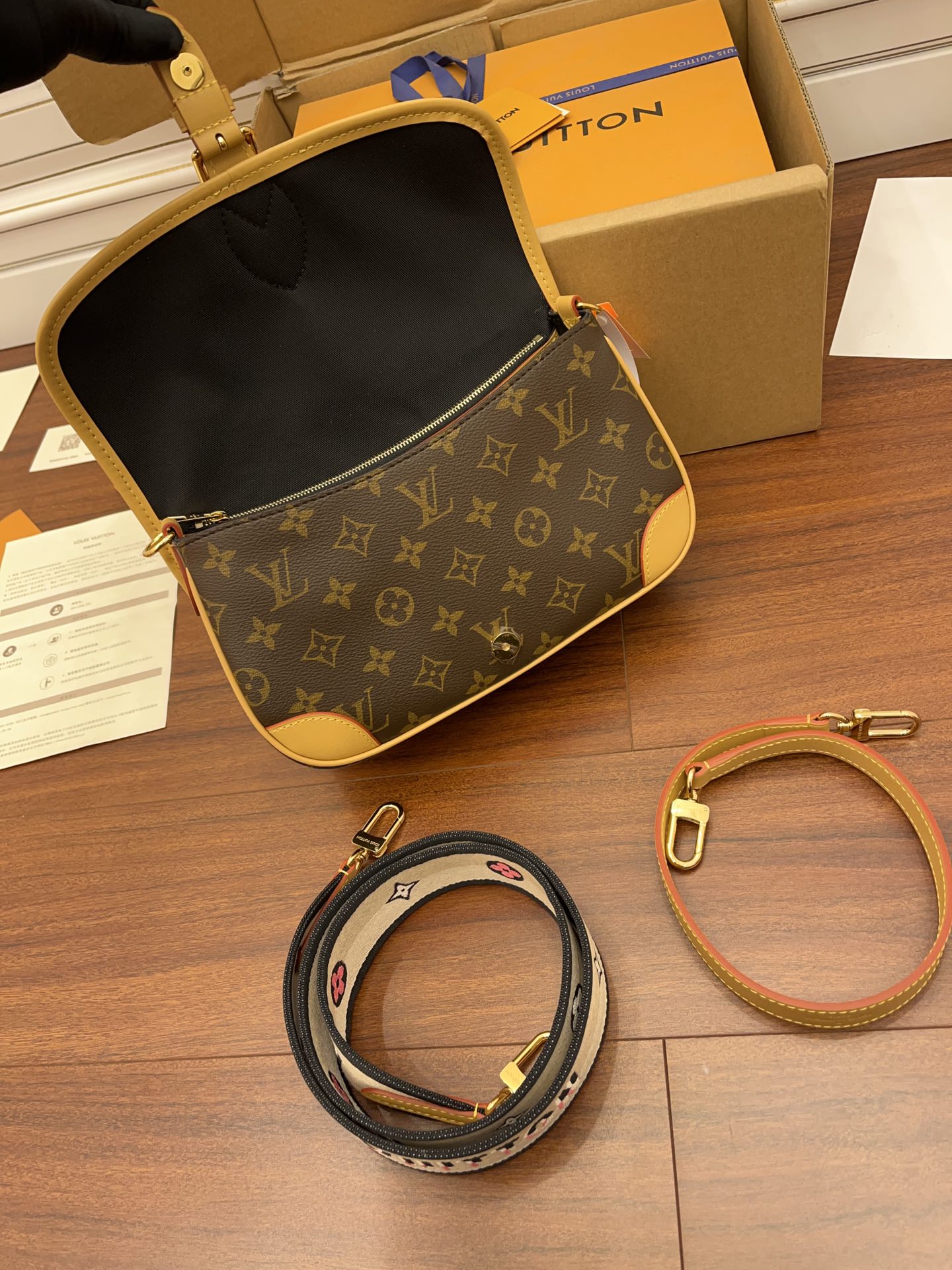 DIANE M45985