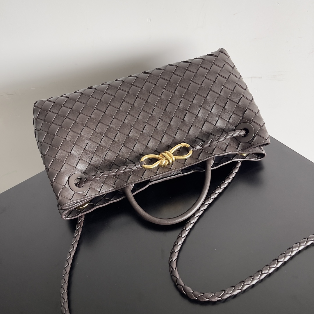 Túi xách nữ bottega veneta màu nâu 754990
