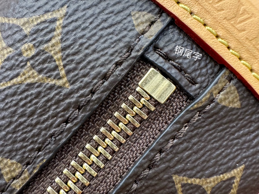 Túi Đeo Chéo Nữ Side Trunk MM 46358