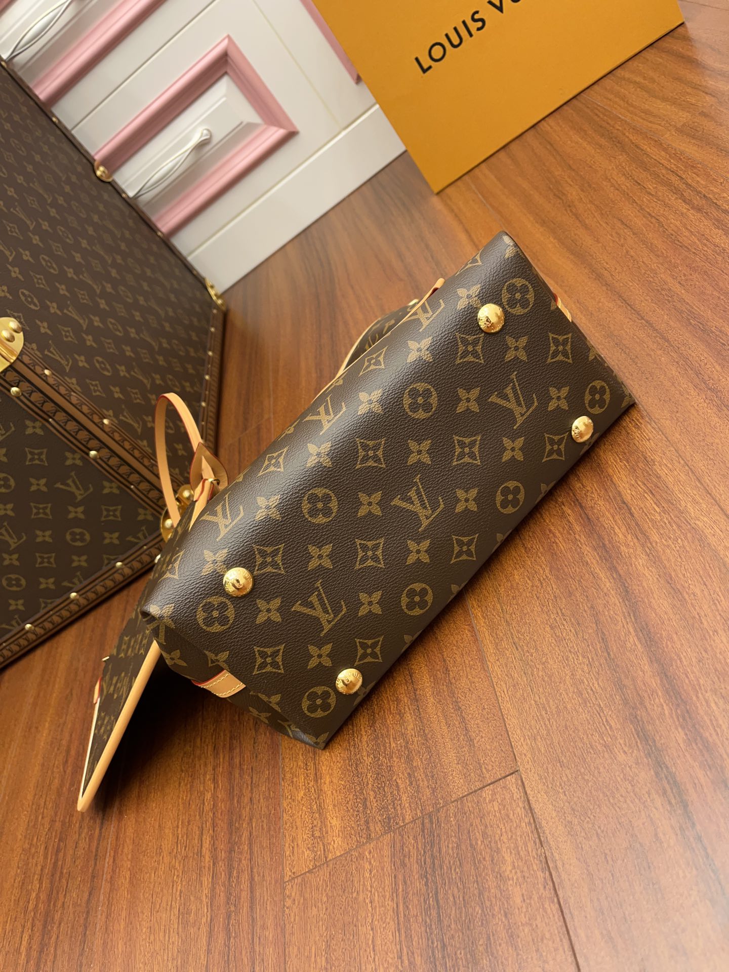 Túi Đeo Vai Nữ Louis Vuitton LV Carryall PM Bag M46203 Màu Nâu