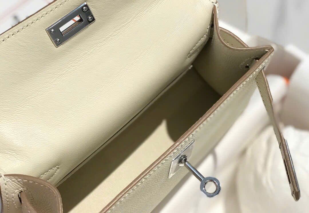 Túi xách Hermes Kelly Mini màu trắng 
