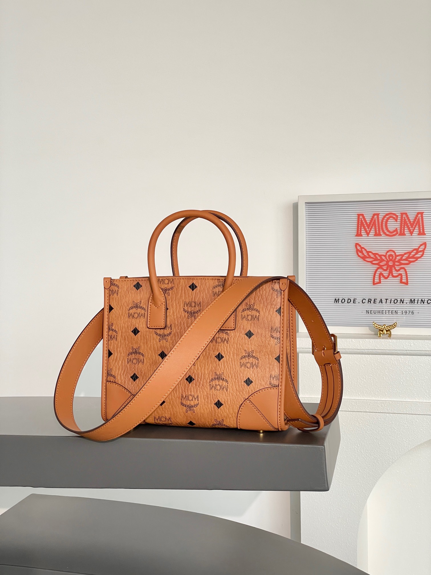 MCM MUNCHEN VISETOS 02CO001 (BROWN)