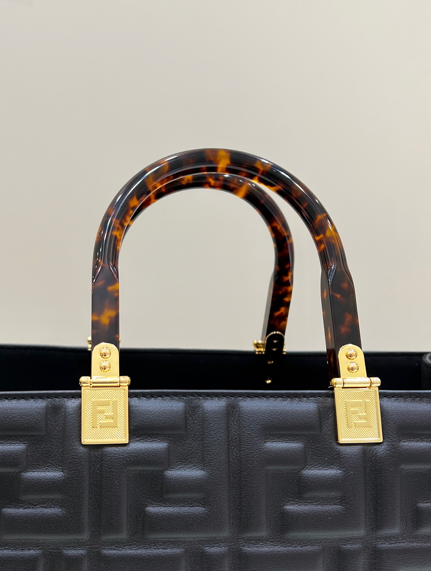 TÚI TOTE FENDI 8597