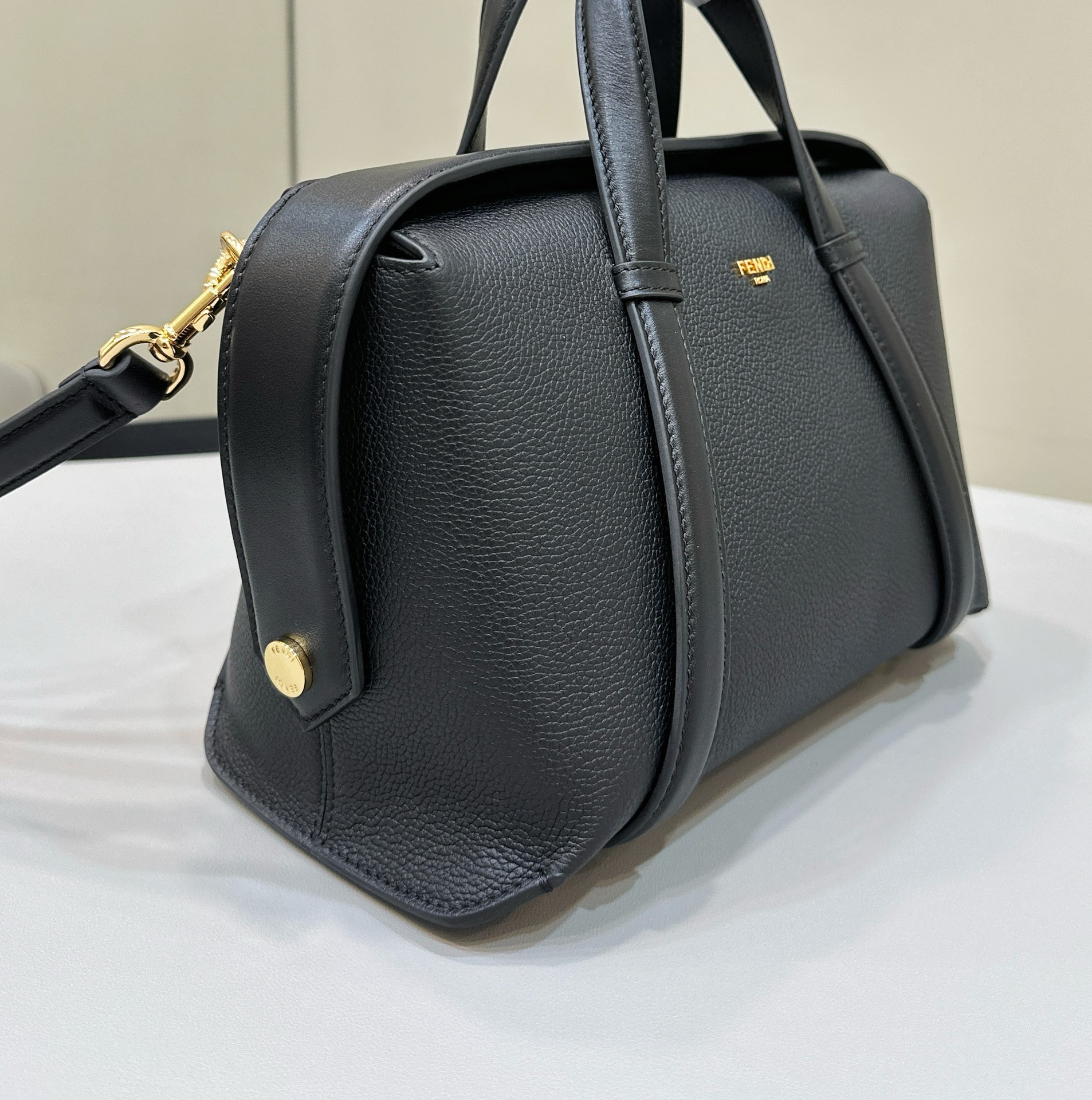 TÚI XÁCH NỮ FENDI 8627A 