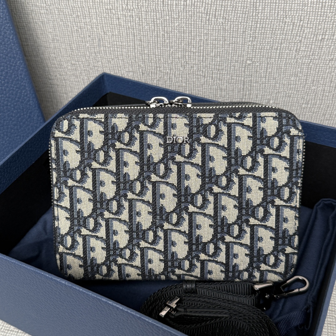 Túi xách Dior 9052 màu trắng 