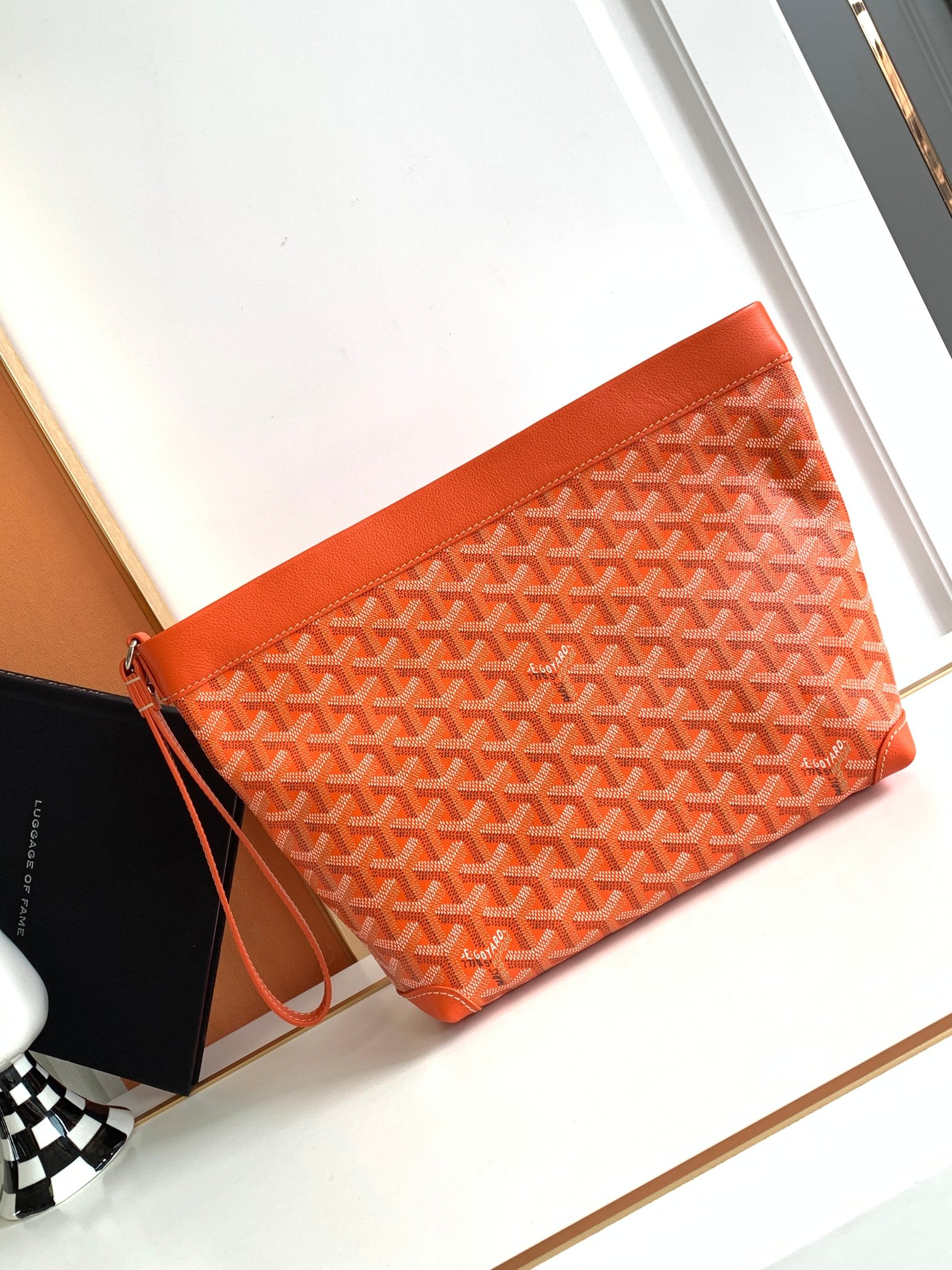 GOYARD CONTI 8811 (orange)
