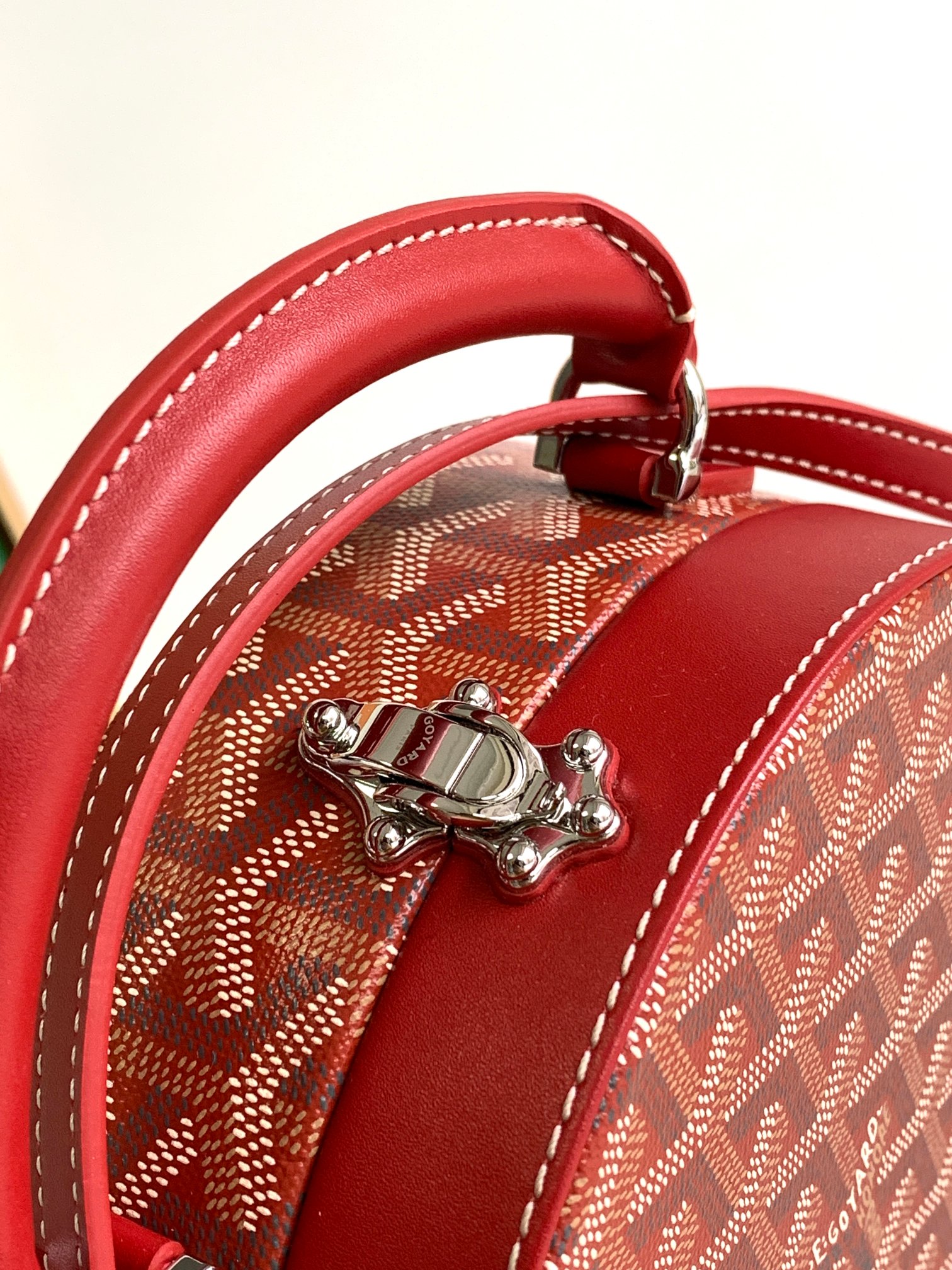 Goyard Alto 8115 (red)