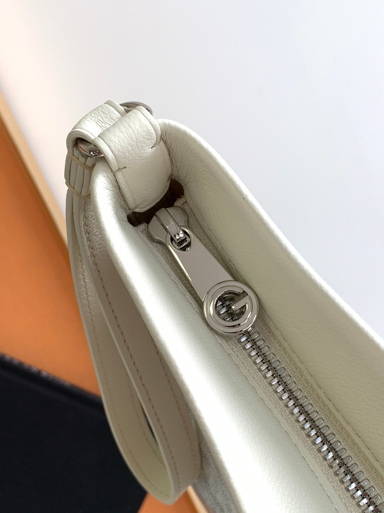 GOYARD CONTI 8811 (white)