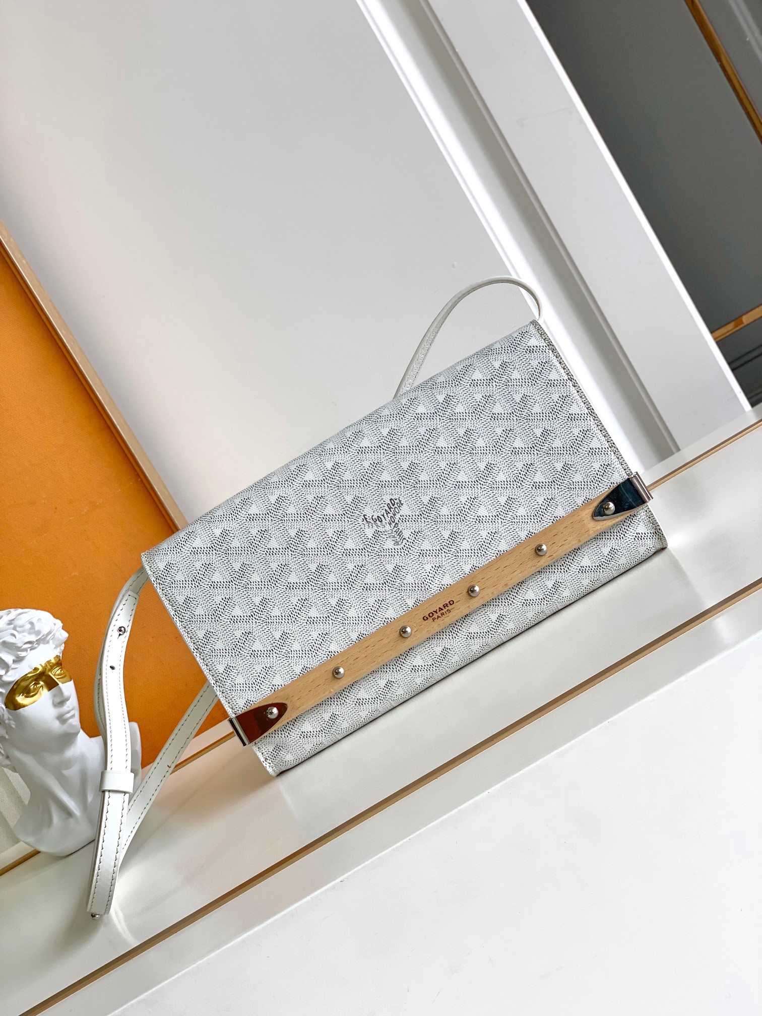 Goyard Monte-Carlo 8812 (white)