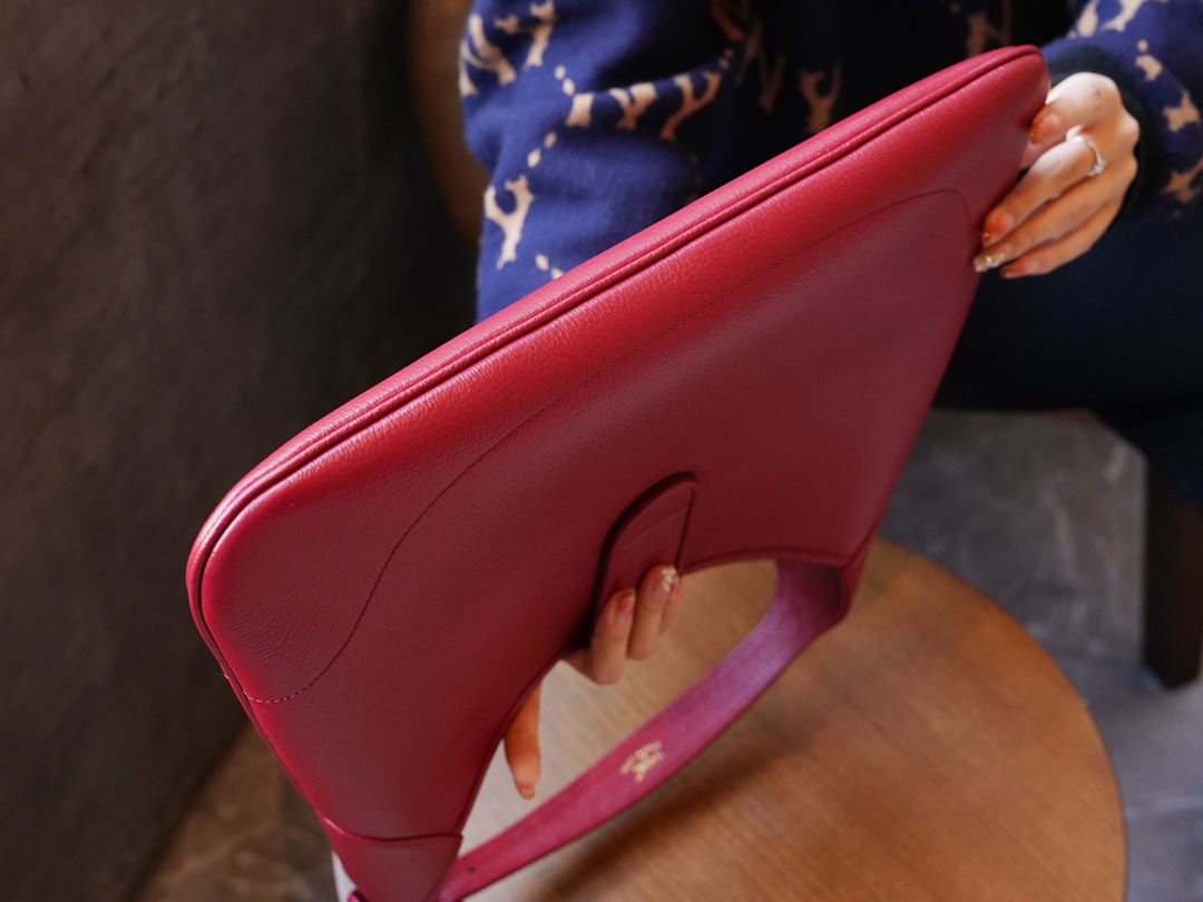 Gucci Cosmogonie 726274 (Red) 