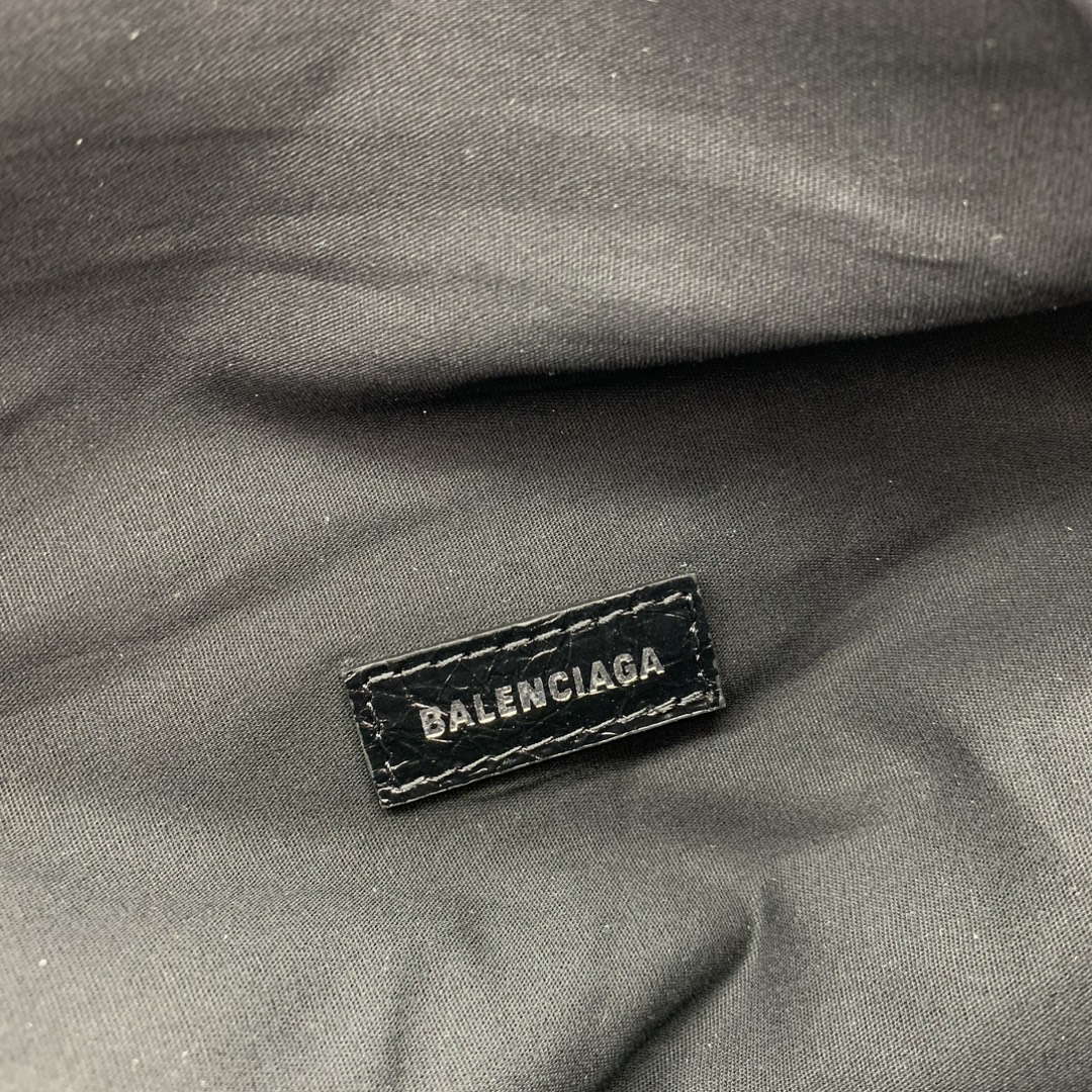 TÚI ĐEO CHÉO BALENCIAGA 703143950 MÀU ĐEN 