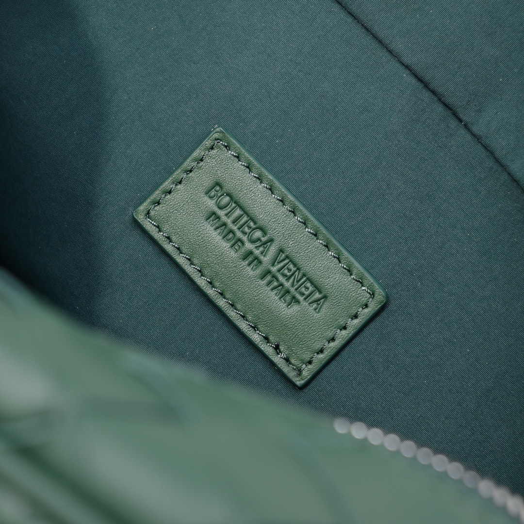 Túi Xách Nam Bottega Veneta 7799 Màu Xanh Rêu 