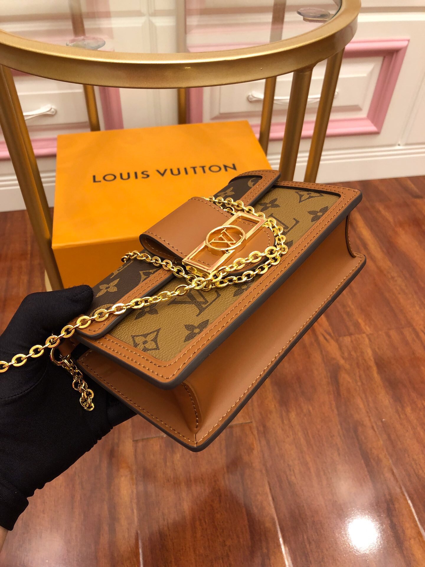 Túi Đeo Chéo Nữ Louis Vuitton LV Dauphine Chain Wallet Monogram Bag M68746 Màu Nâu