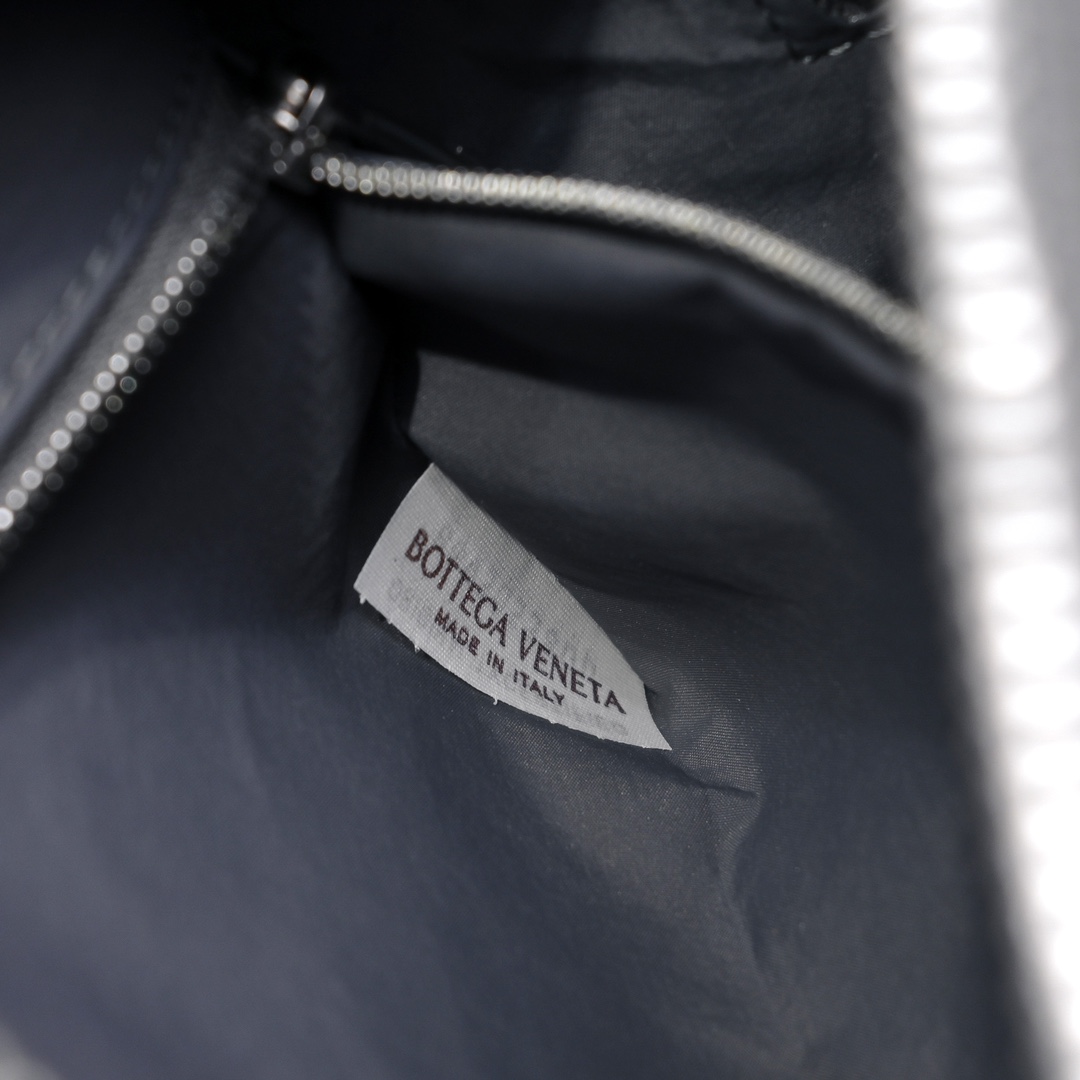 Túi Xách Nam Bottega Veneta 7799 Màu Xám 
