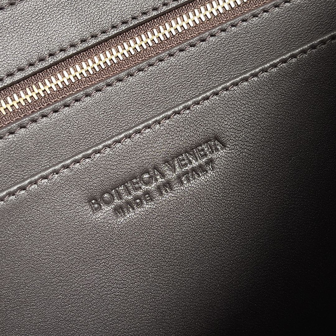 Túi xách nữ bottega veneta màu nâu 754990