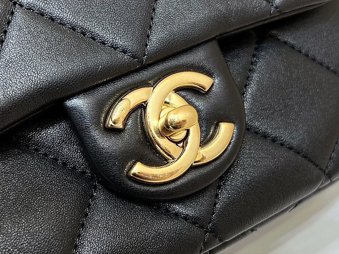 Túi Xách Chanel AP3748 Màu Đen 