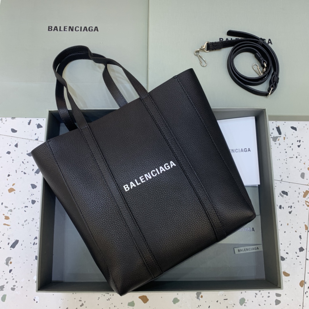 Túi xách nữ BALENCIAGA 204780 màu đen 