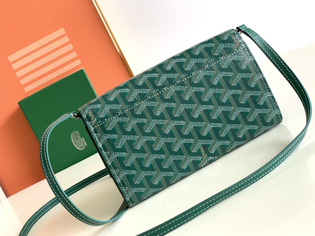 Goyard Varenne M8118 (green)
