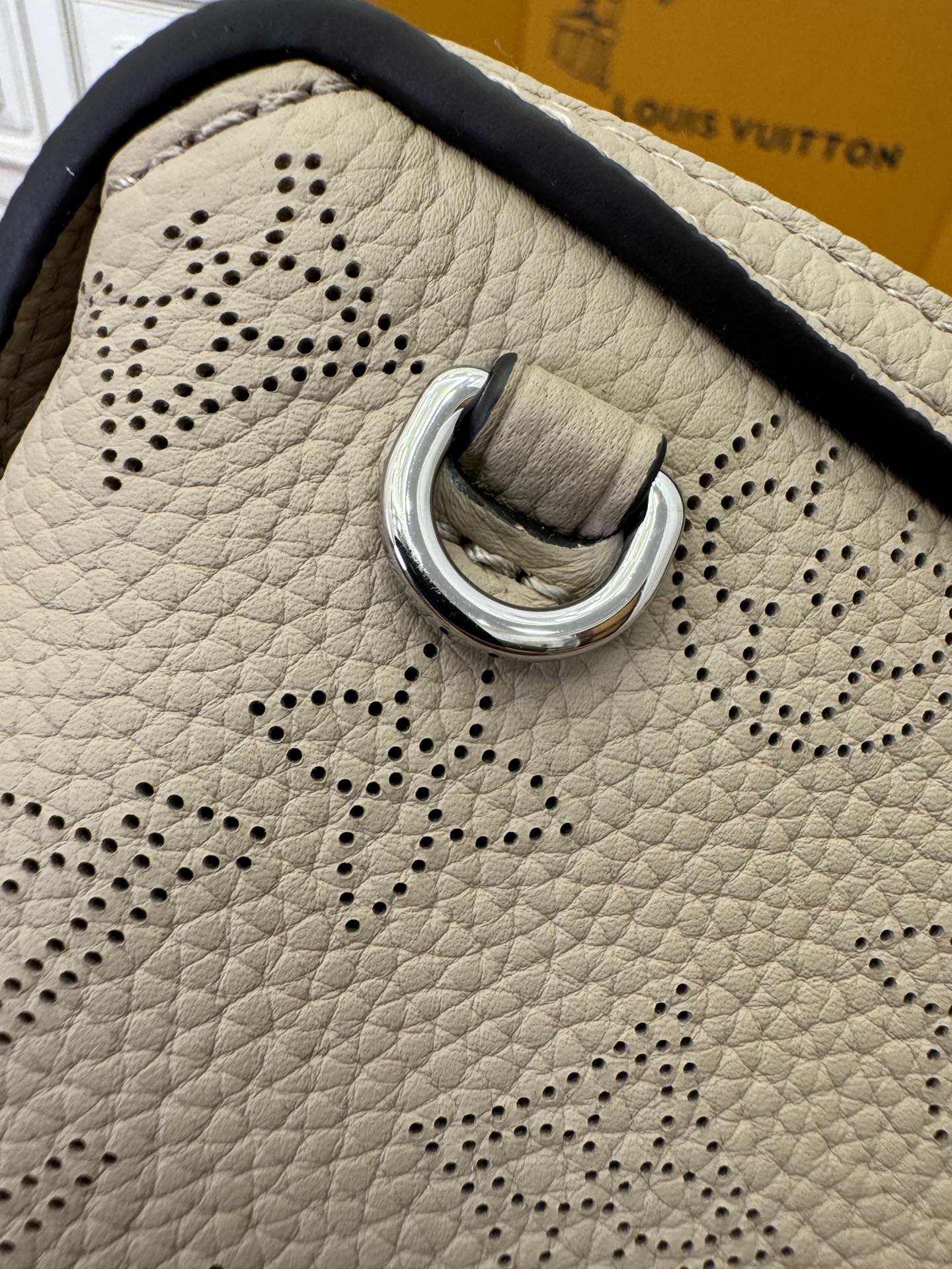 Túi xách Sac Hand It All PM m24255