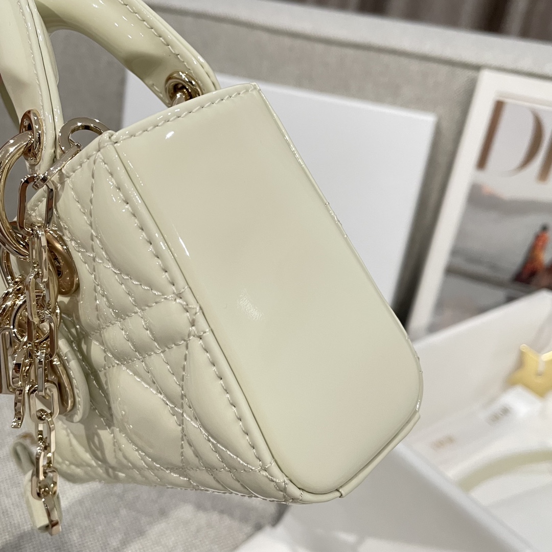 Túi Xách Tay Dior D-Joy Nữ Màu Trắng 