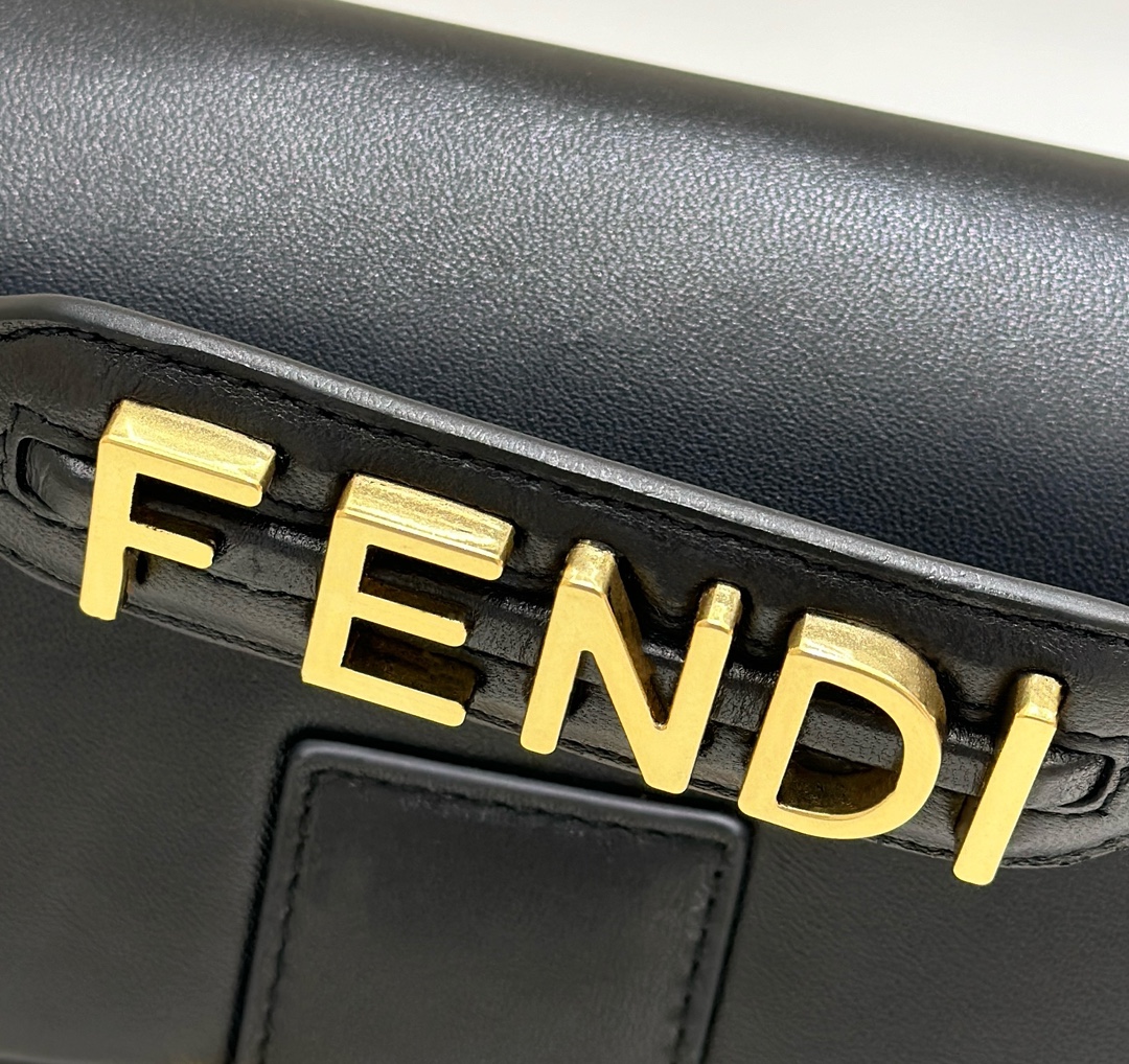 TÚI XÁCH NỮ FENDI 8629 