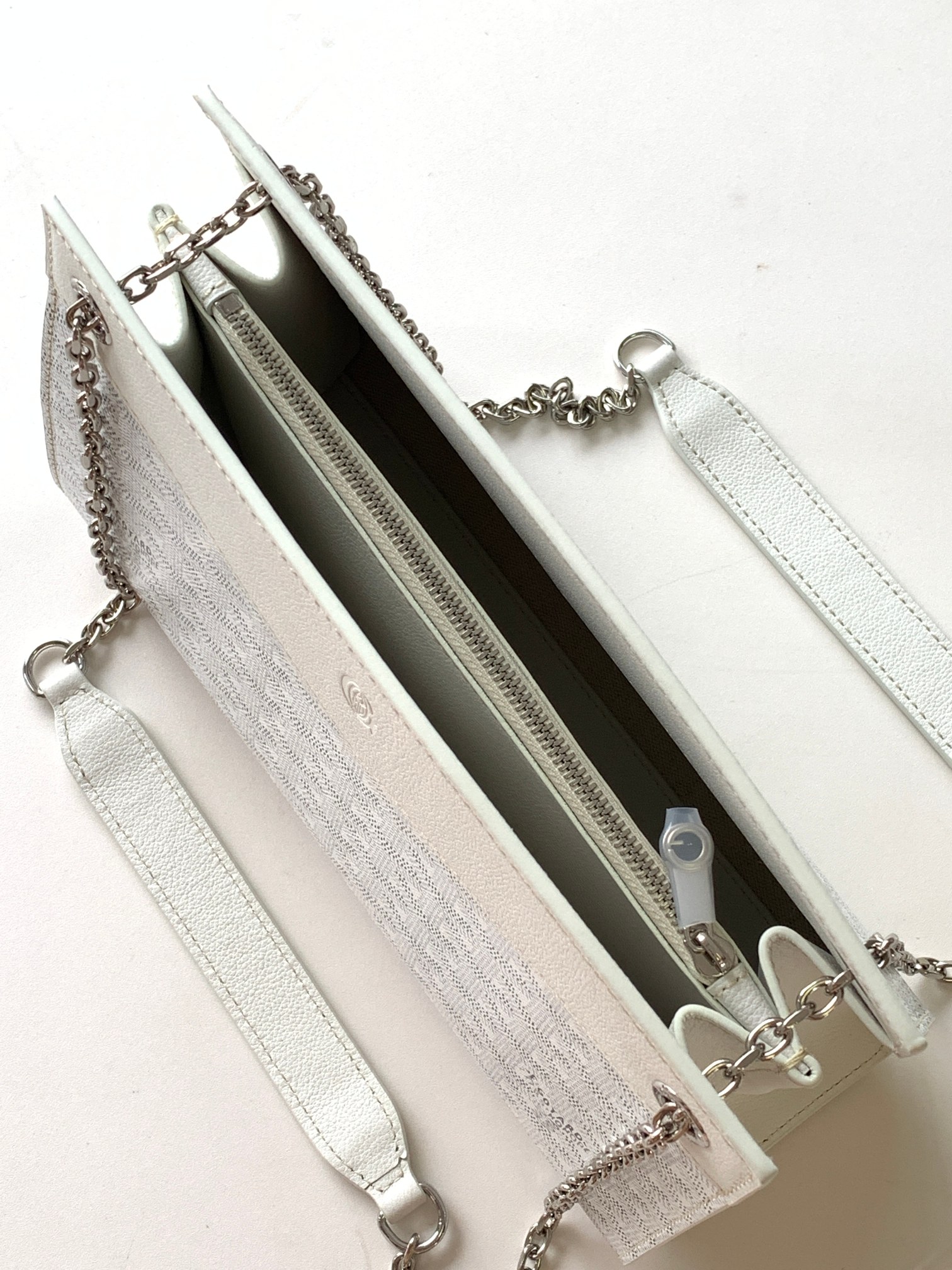 Goyard Rouette 8819 (white)