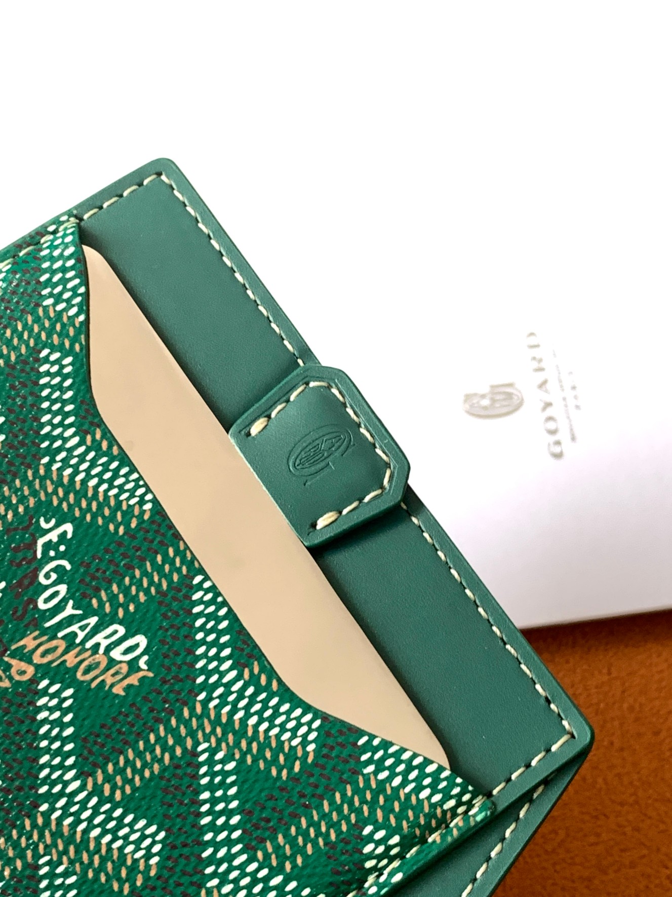 GOYARD VENUS 8512 (green)