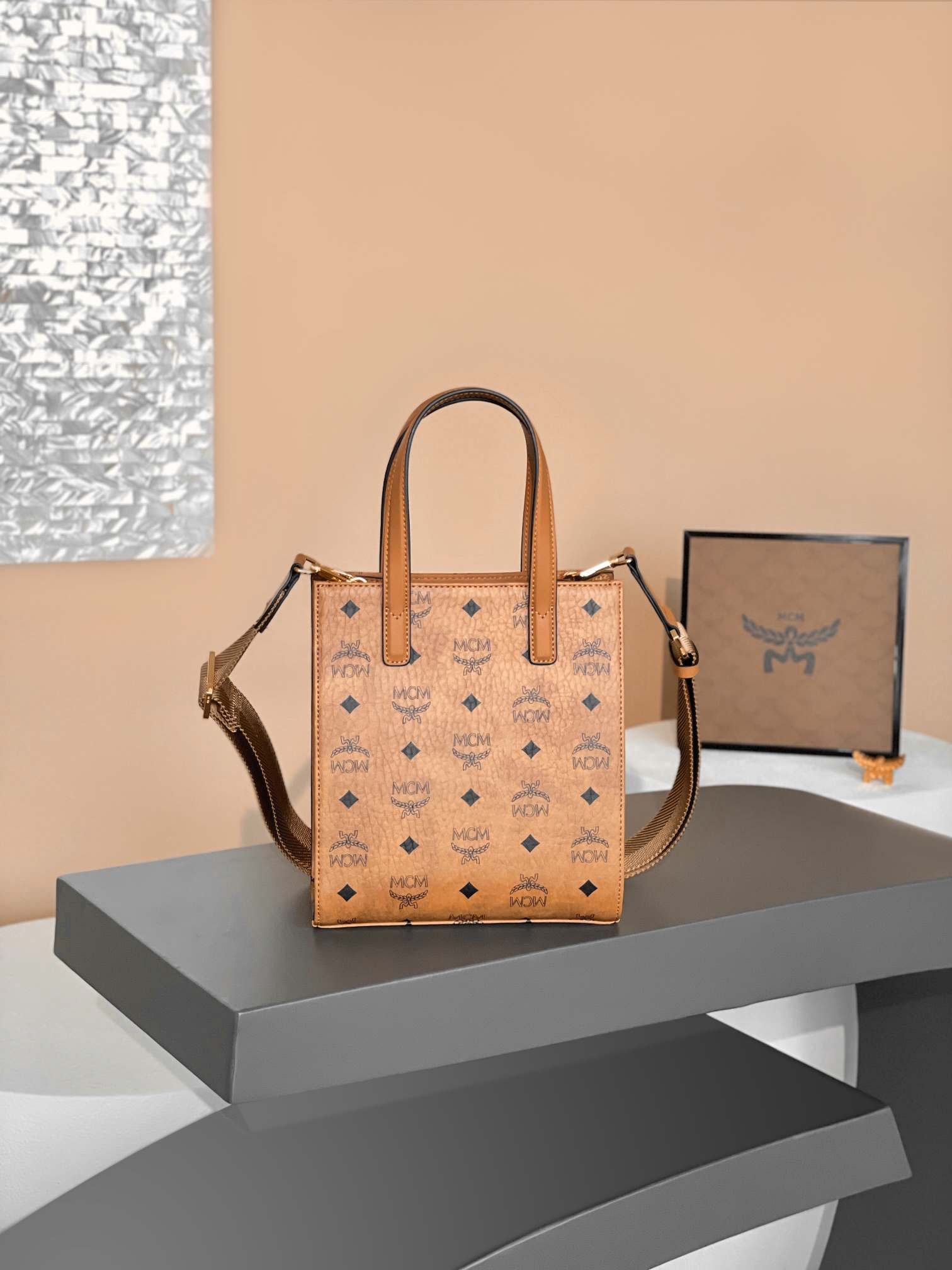 MCM KLASSIK VISETOS 02CO001 (BROWN)